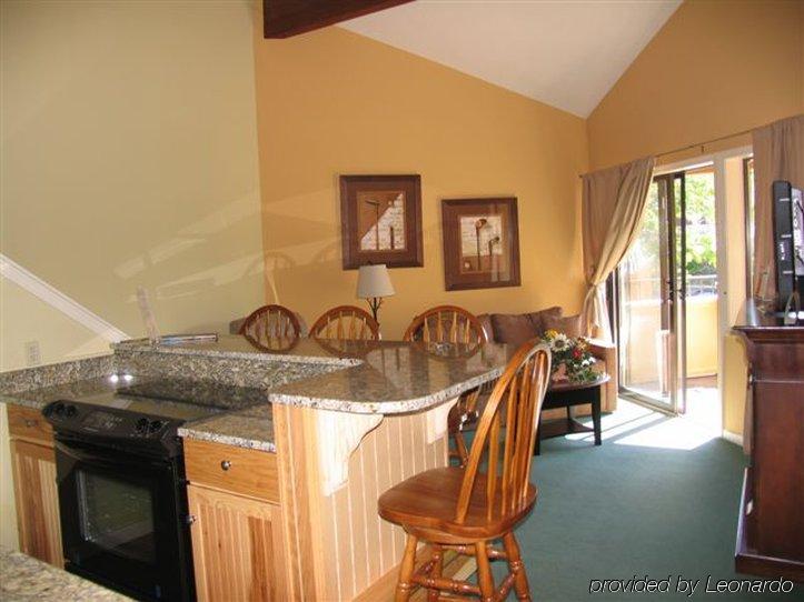 Pointes North Inn Charlevoix Phòng bức ảnh