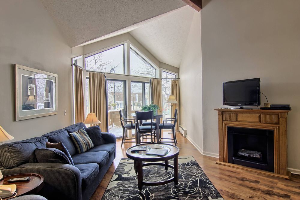 Pointes North Inn Charlevoix Ngoại thất bức ảnh