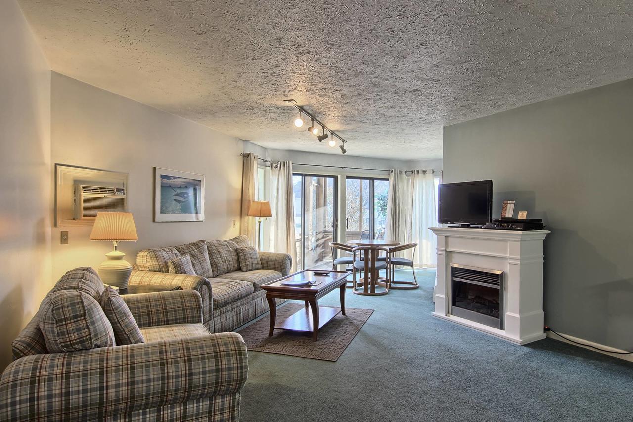 Pointes North Inn Charlevoix Ngoại thất bức ảnh