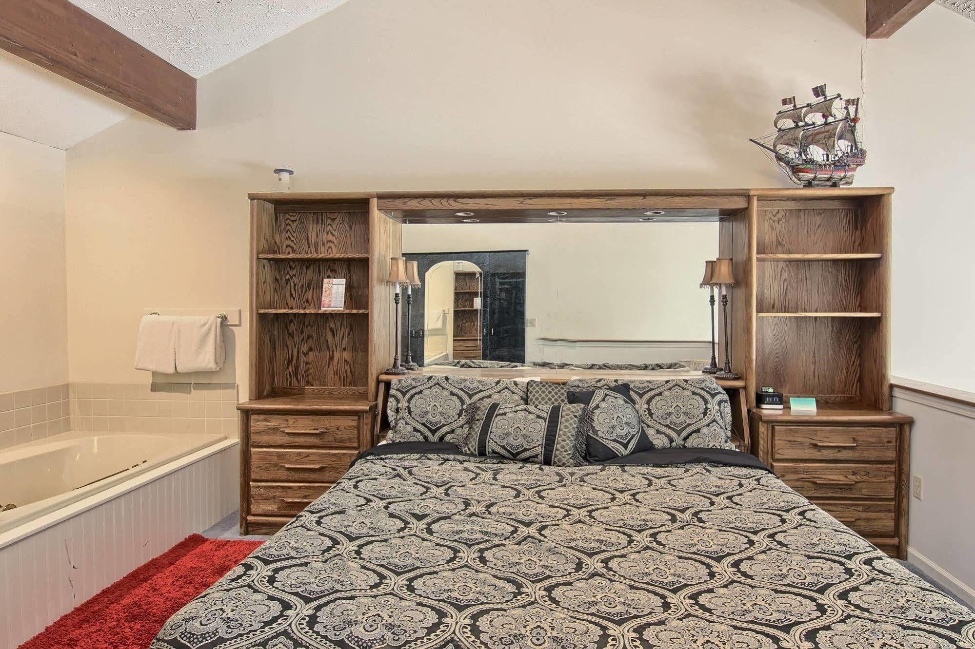 Pointes North Inn Charlevoix Ngoại thất bức ảnh